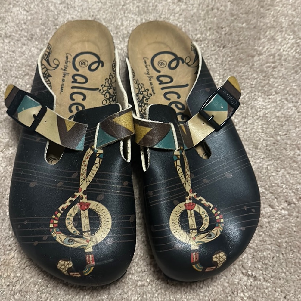 Calceo Music Note Clog 38 (7.5) NWOT
